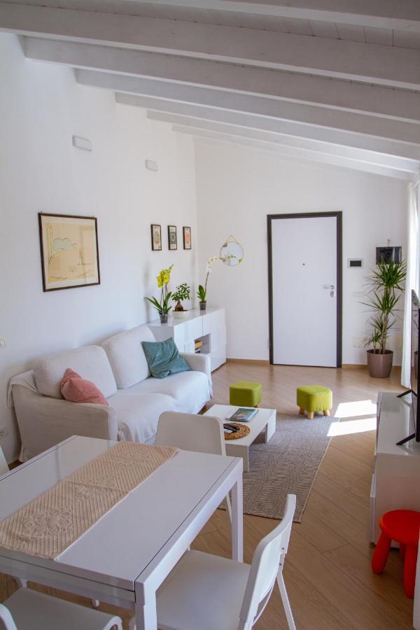 Waterfront Apartment Olbia Exteriér fotografie